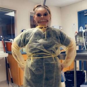 Meet your Posher, Cassandra